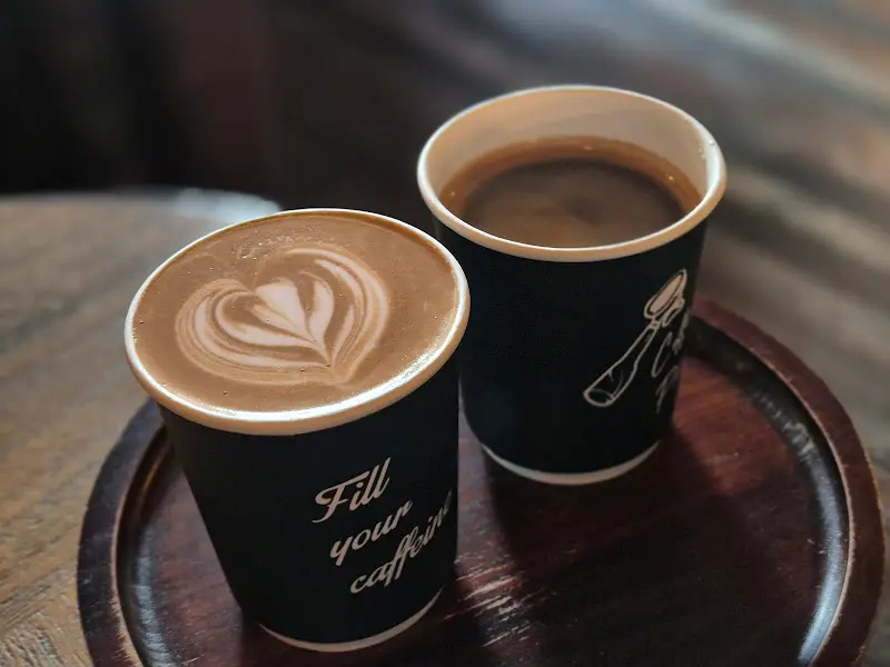 아름다운 라떼 아트가 돋보이는 라떼