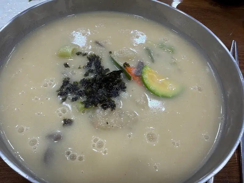 옹심이 메밀칼국수