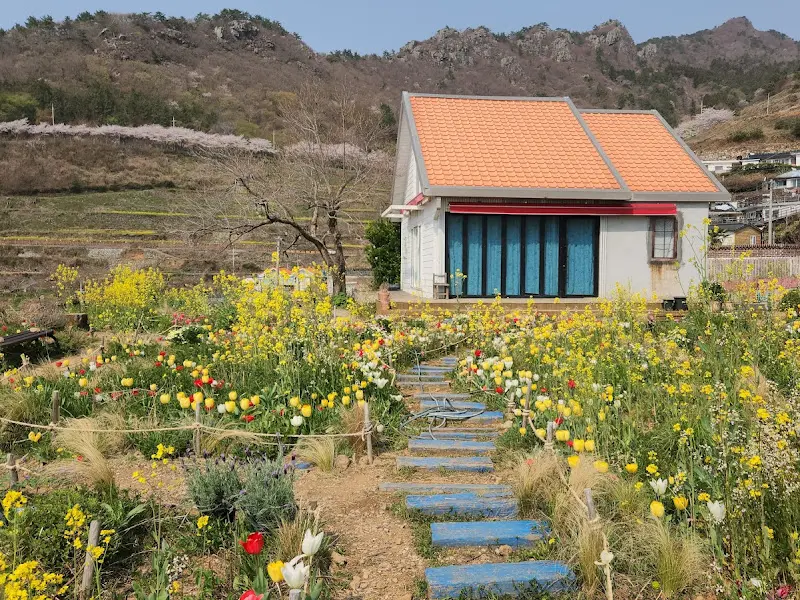 카페 톨 외부 전경