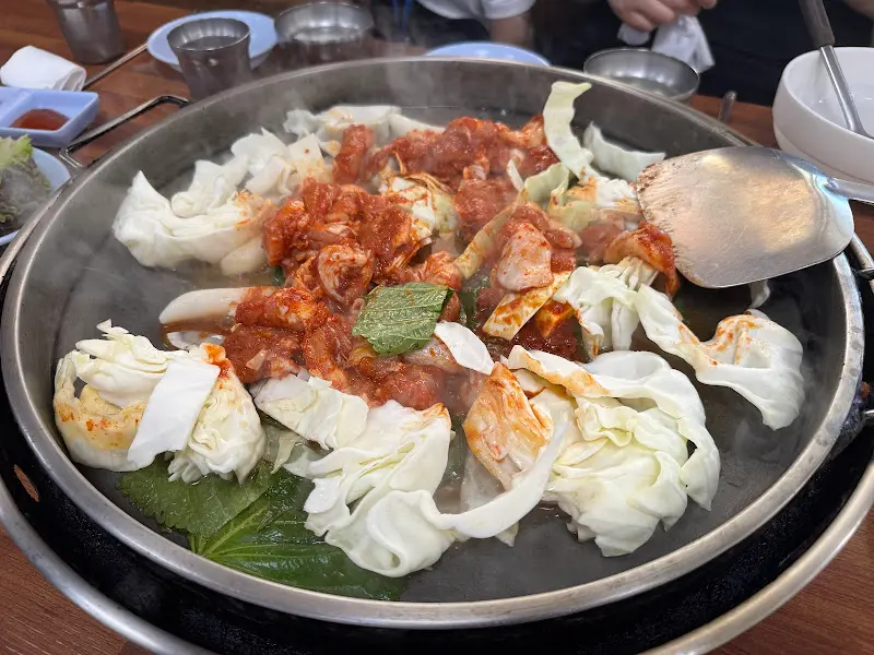 닭갈비가 익어가는 모습
