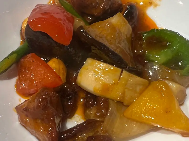 윤기가 흐르는 어향가지