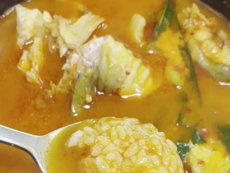 메기매운탕과 밥