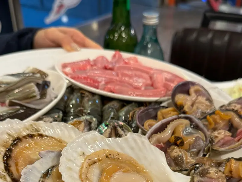 싱싱한 해산물이 가득한 스페셜 메뉴