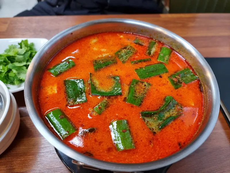 매콤한 국물 요리