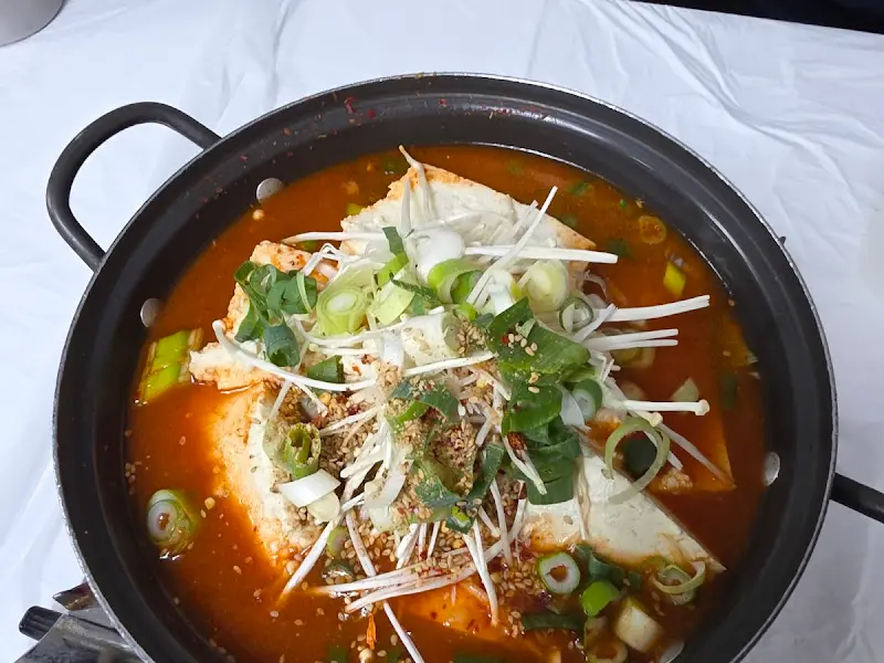 얼큰하고 시원한 두부전골