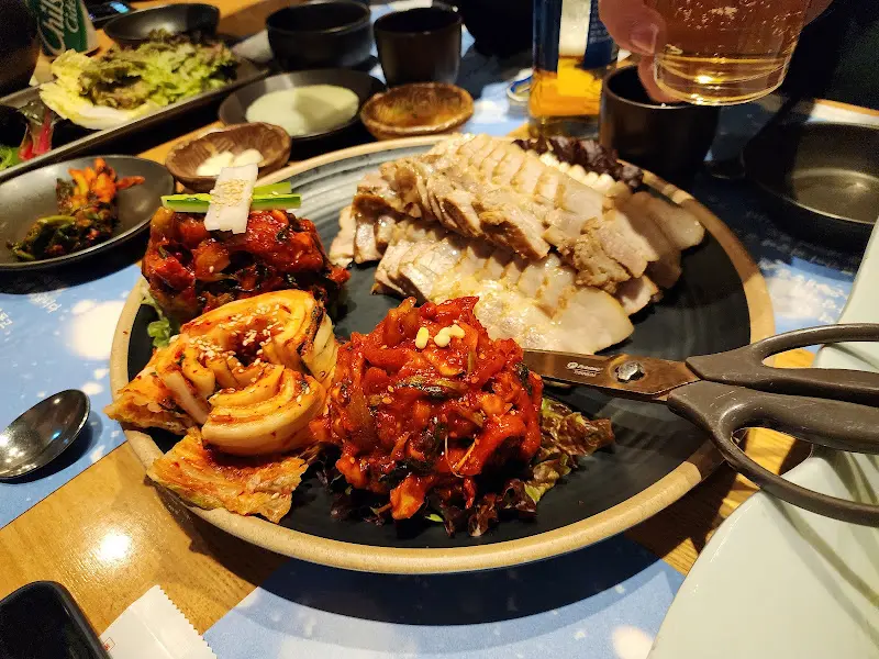 보쌈, 김치, 무말랭이의 완벽한 삼합