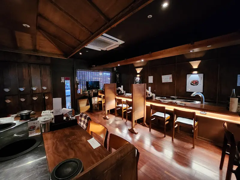 이치류 부천현대점의 아늑하고 정갈한 내부 인테리어