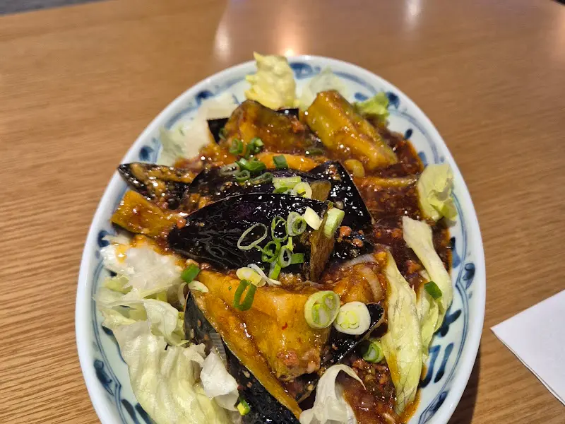 윤기가 자르르 흐르는 어향가지