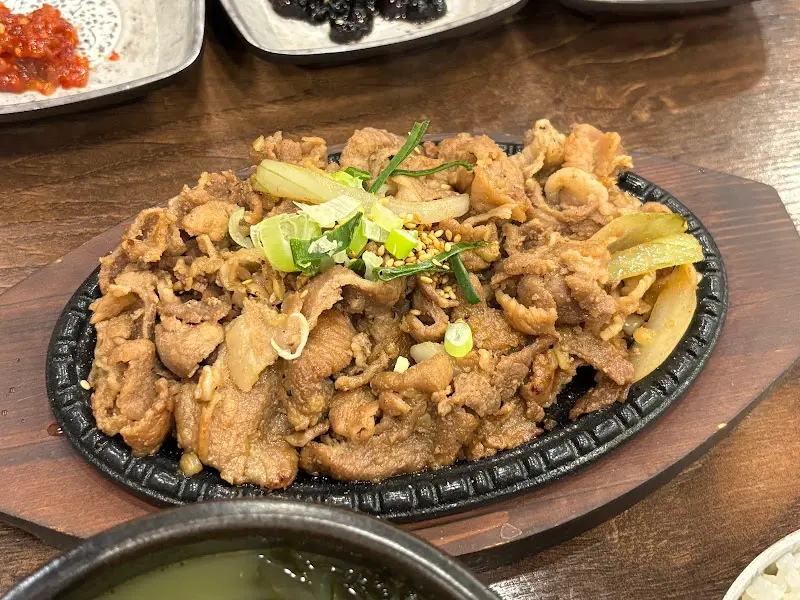 윤기가 흐르는 석쇠불고기