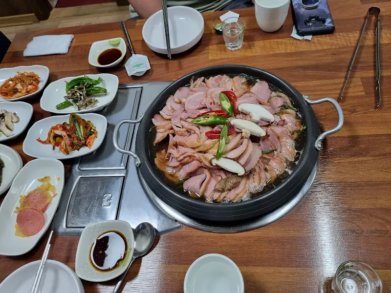 훈제오리산채전골