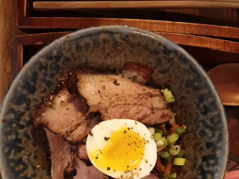 차슈와 반숙란의 환상적인 조합