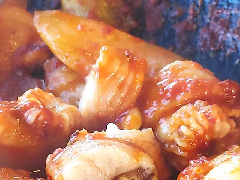 매콤달콤한 양념이 쏙 밴 꼼장어