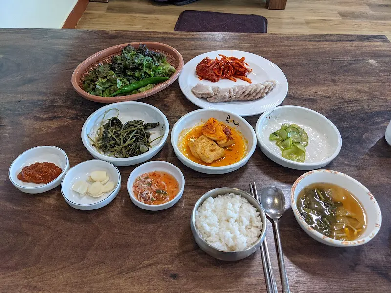 정갈한 밑반찬들