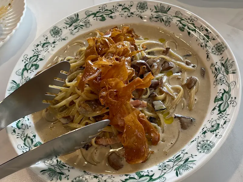 깊은 풍미의 버섯 크림 파스타