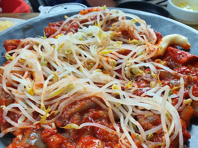 식당 외부 전경
