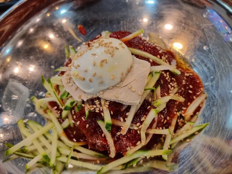 매콤달콤한 비빔밀면