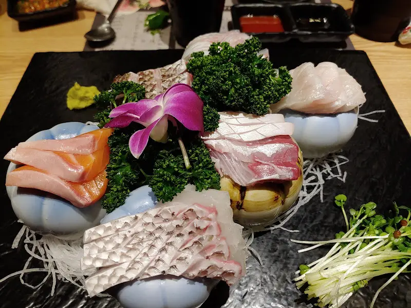 화려한 사시미 모듬