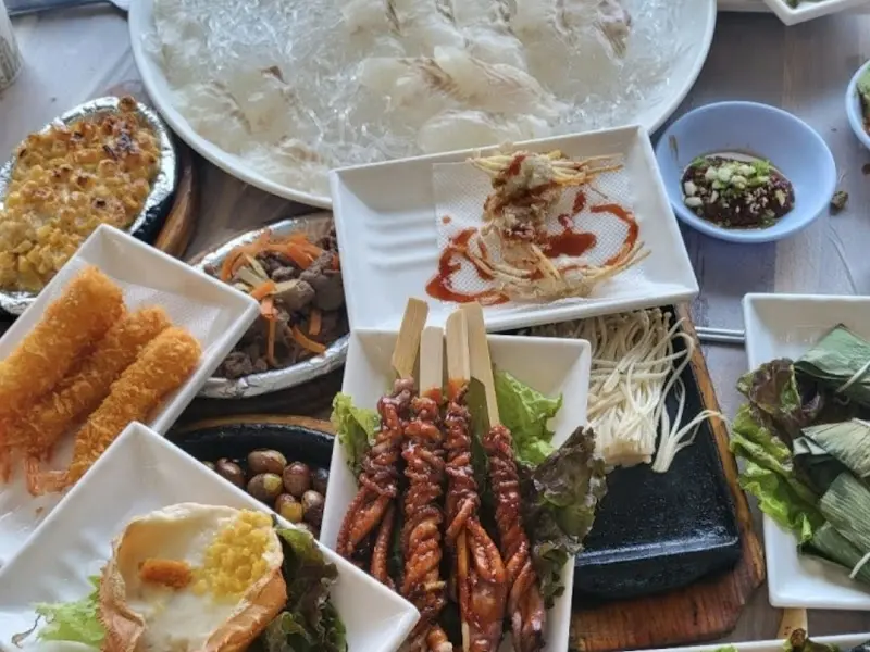 싱싱한 활어회와 스끼다시 한 상 차림