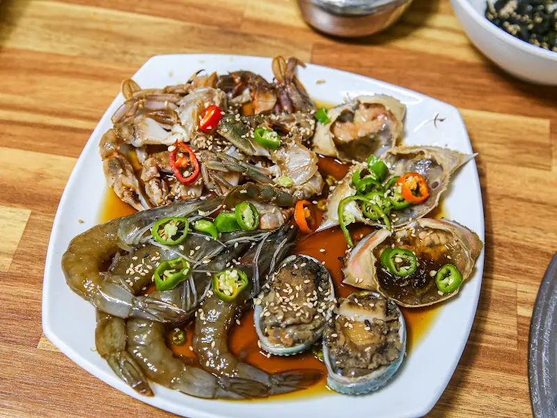 돌게장, 새우장, 전복장 클로즈업