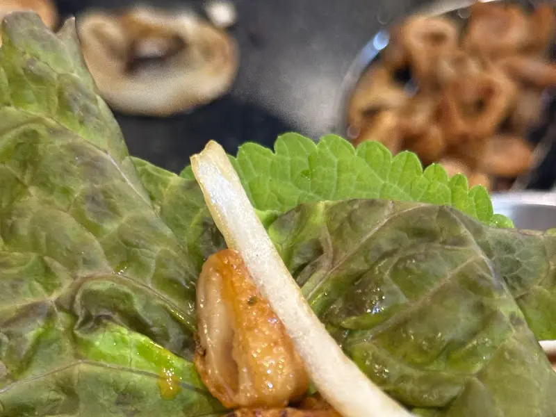 쌈에 싸서 먹는 막창