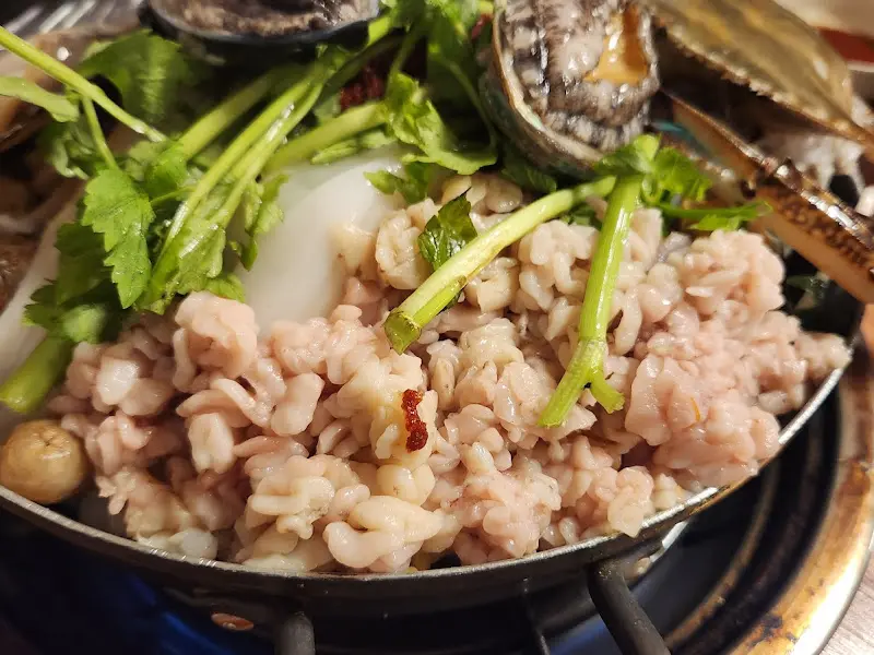 해물탕 속 고니의 모습