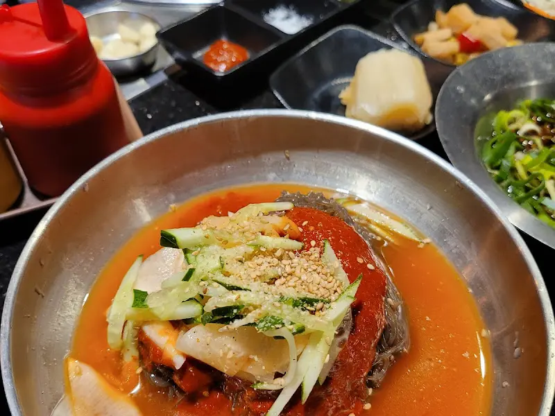 매콤 비빔 냉면