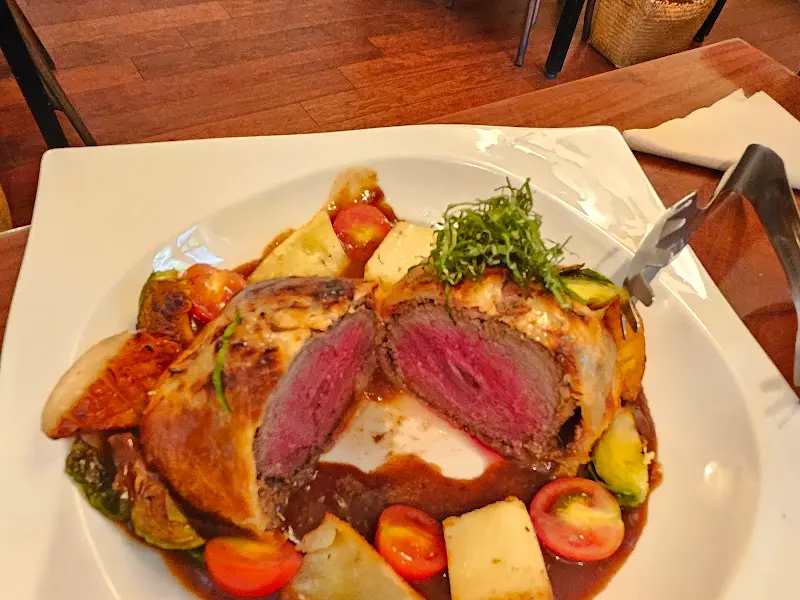 단면을 드러낸 셰퍼드 파이