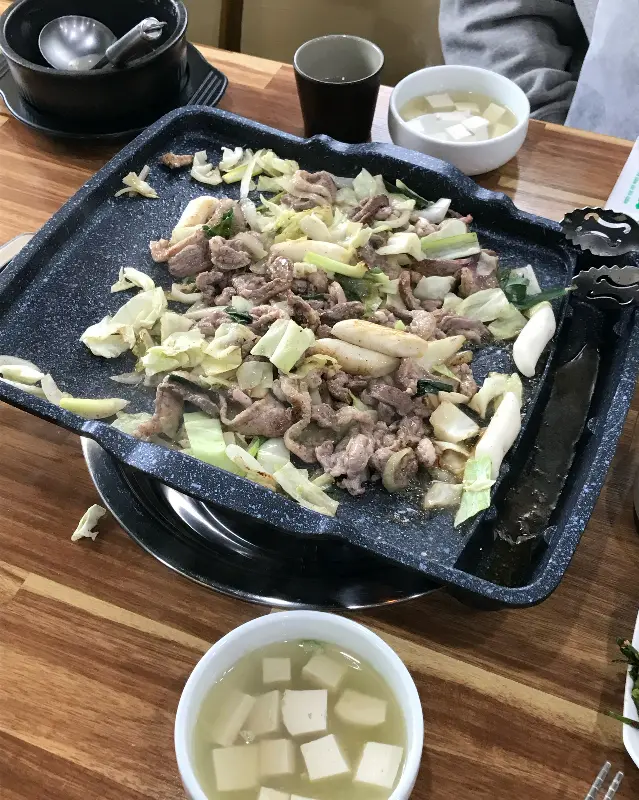 깔끔한 테이블 세팅