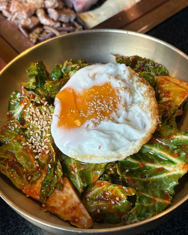 꽃사슴 청어알 비빔밥