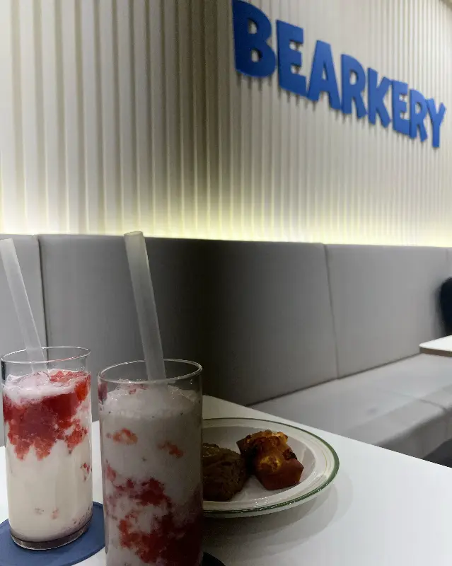 베어커리 내부 인테리어