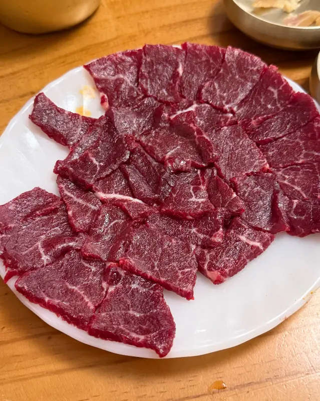 신선한 육사시미