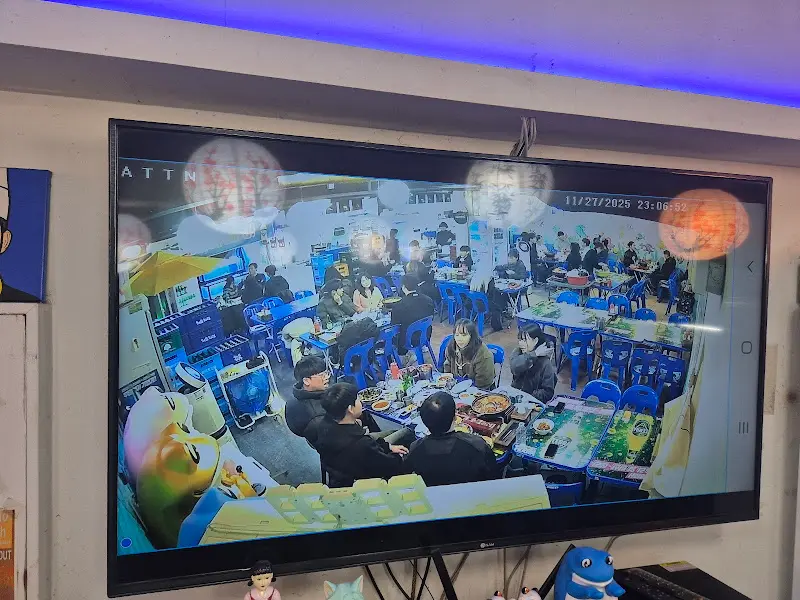 지하 매장 내부 CCTV 화면