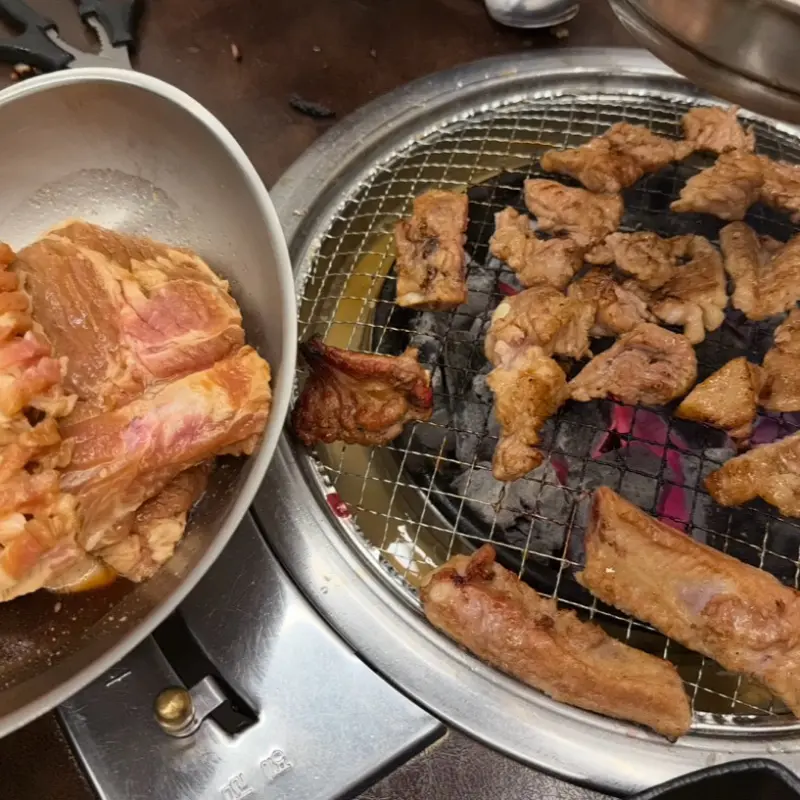 구워지기 전 돼지갈비