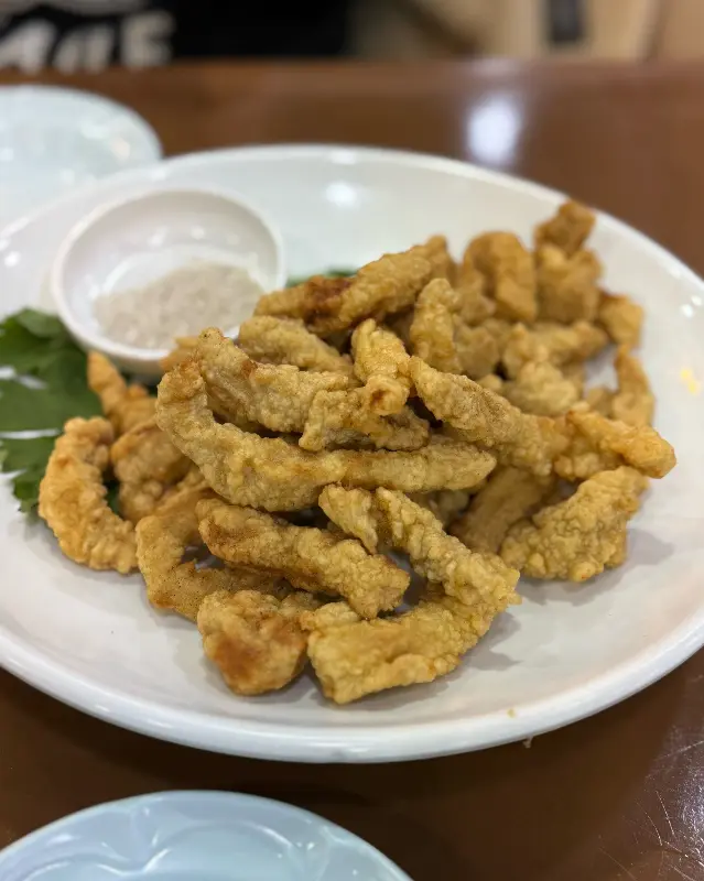 소금에 찍어먹는 탕수육