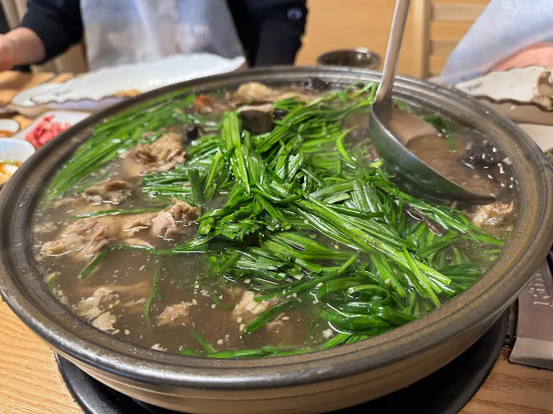 능이오리백숙 비주얼