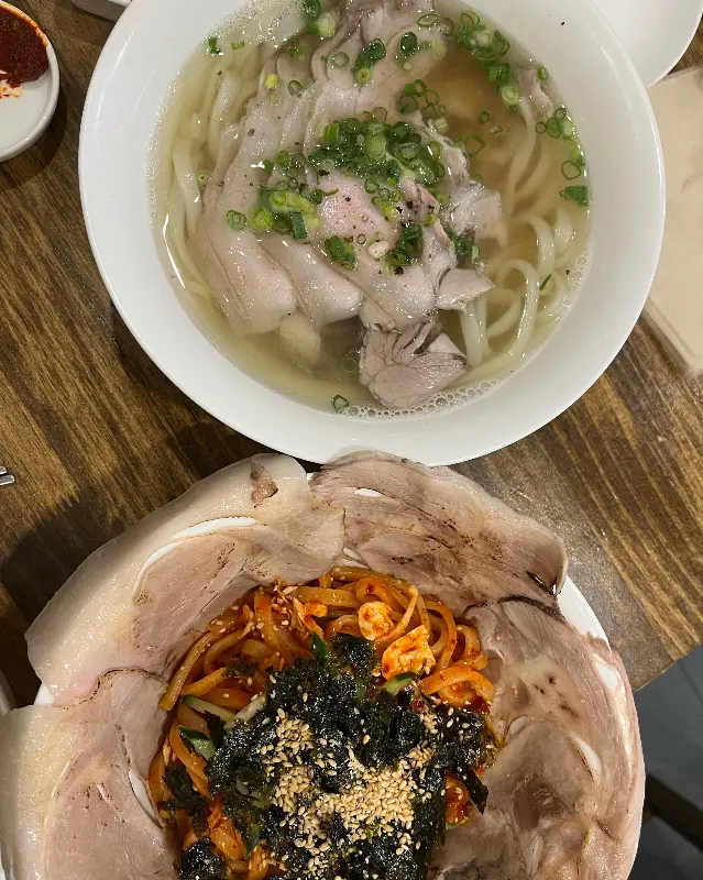 온목당 비빔칼국수와 곰탕칼국수