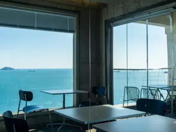 영도 오션뷰에 힙하게 취하는 시간, 인생 버거 맛집 Yo!