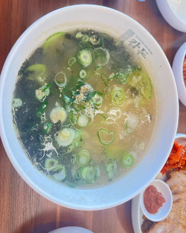 매생이가 듬뿍 들어간 칼국수