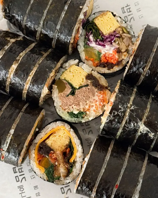 푸짐한 김밥