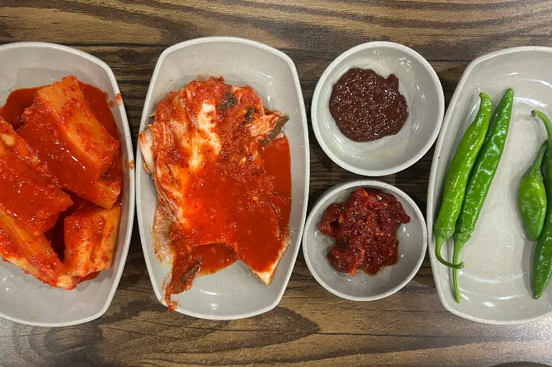 설렁탕과 함께 나오는 밑반찬