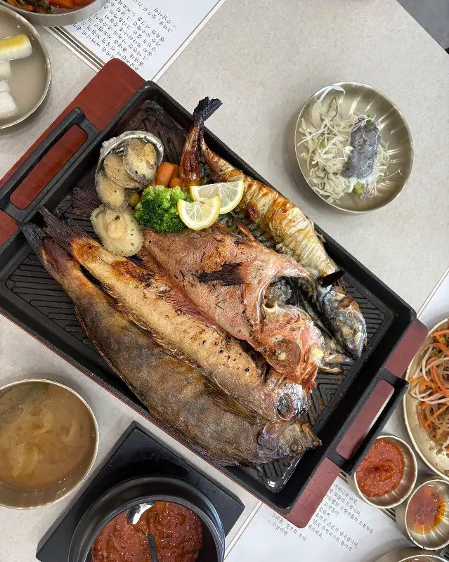 푸짐한 어반모듬구이 한 상