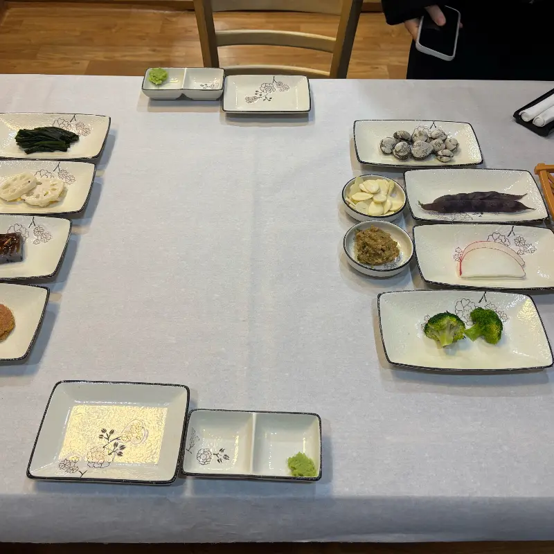 다양한 곁들임 메뉴