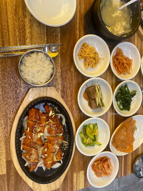 해담은황태 다양한 반찬