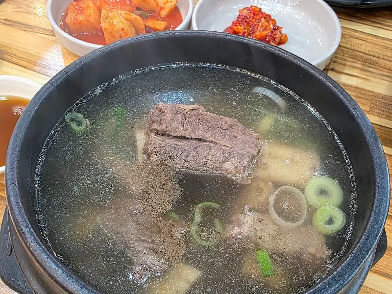 왕갈비탕 근접샷