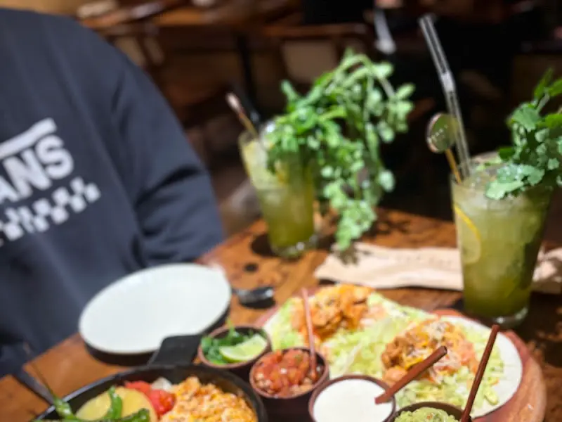 갓잇 파히타, 바베큐 폭립 파히타, 생맥주