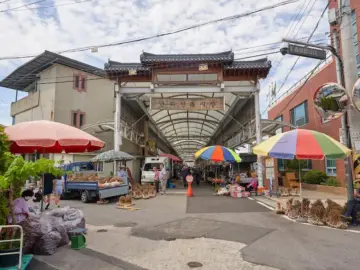 대구의 숨겨진 맛을 찾아서, 군위 오일장 가성비 맛집 탐험기