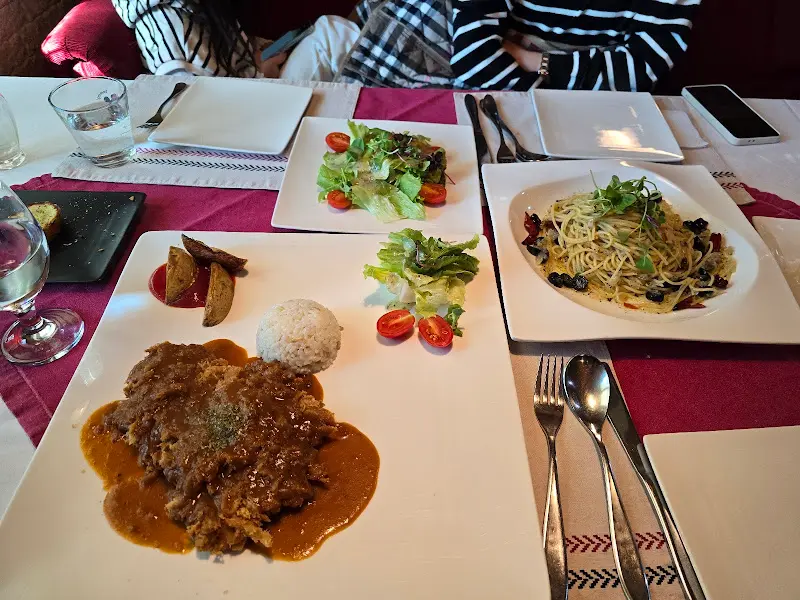 마츠 레스토랑 음식 사진