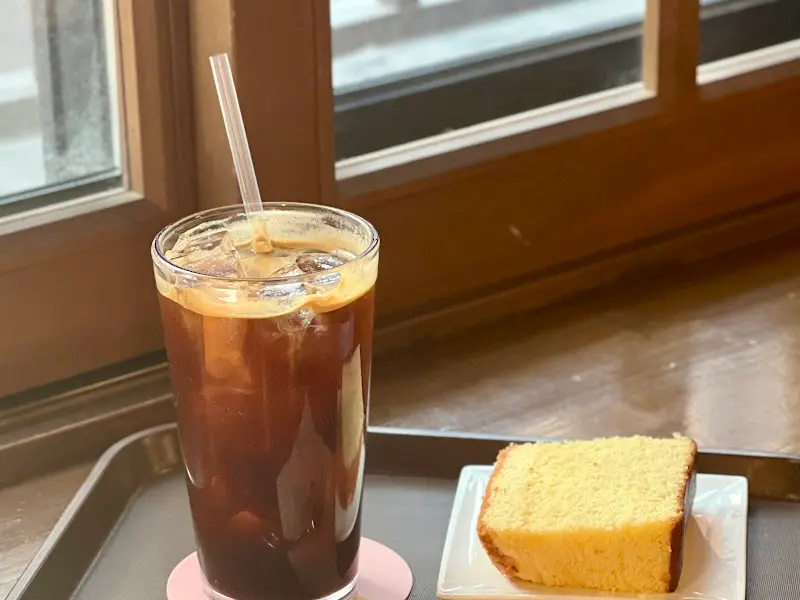 카스테라와 아이스 아메리카노