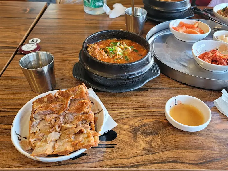 뼈해장국 한 상 차림