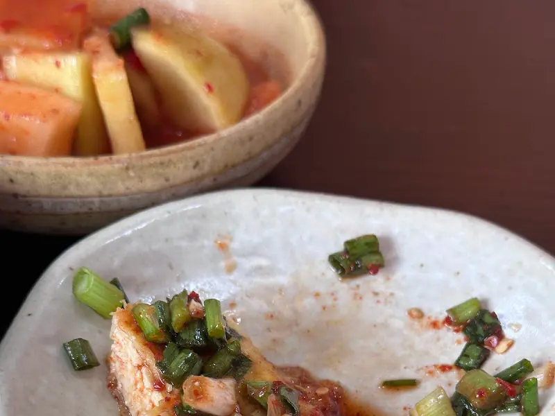 정갈하게 담긴 반찬